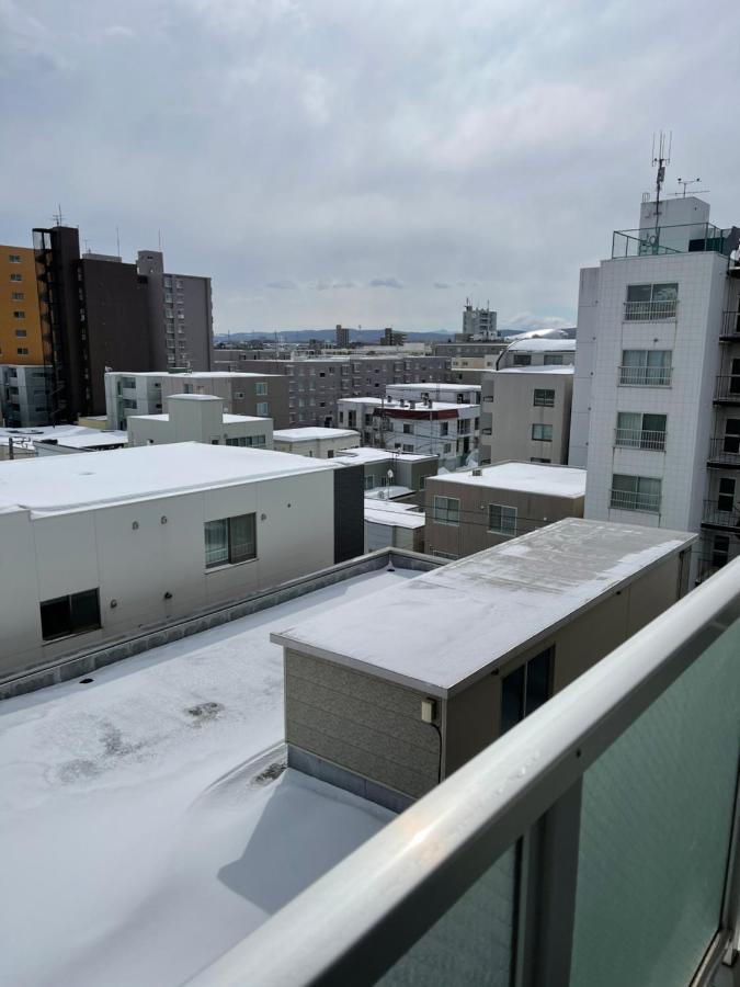 Appartement ようこそ札幌へ! 大通公園まで地下鉄10分 定員6名 Firetv完備 1階はセコマ Extérieur photo